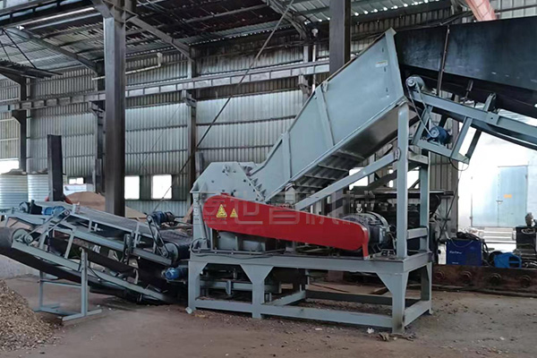 廢鐵金屬破碎機(jī)